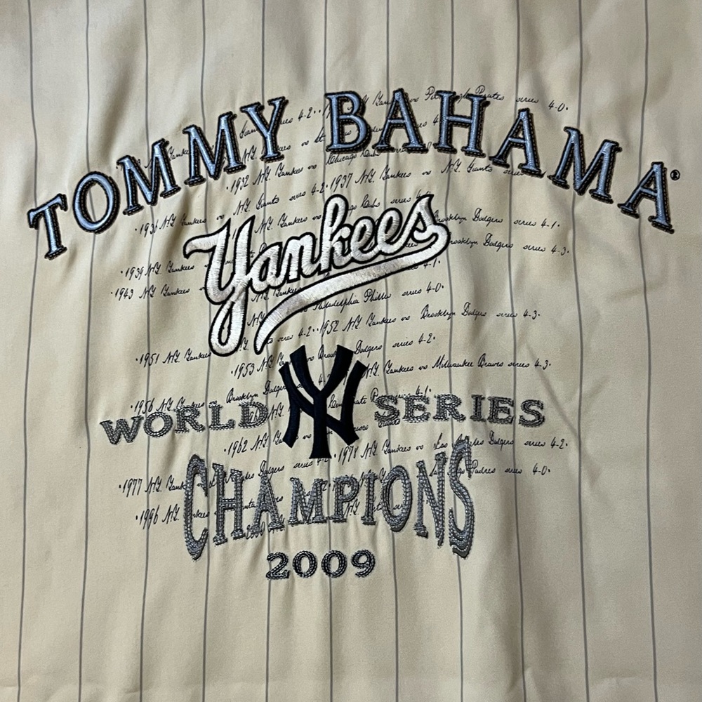 Collector’s edition Tommy Bahama NY Yankees